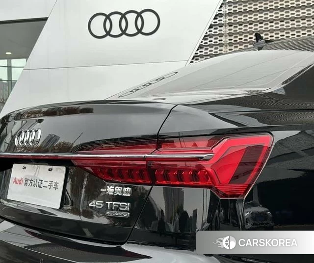 Audi A6L 2024 Черный из Китая, фото 2