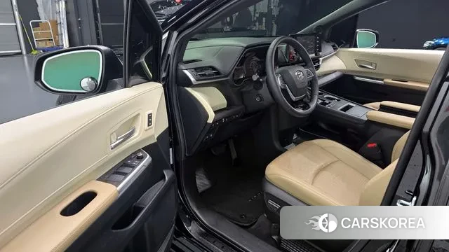 Toyota Sienna 4th Generation 2021 Черный из Кореи, фото 2