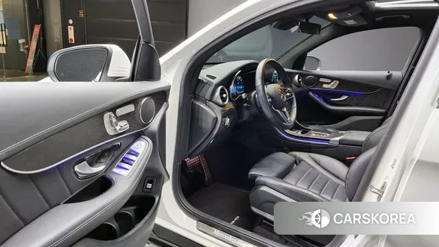 Mercedes-Benz GLC-Class X253 2023 Белый из Кореи, фото 2