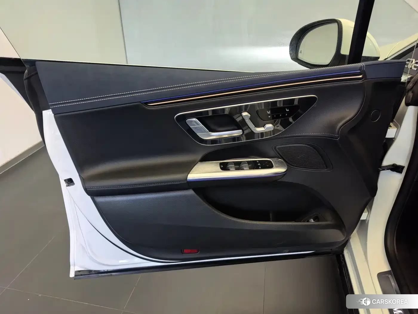 Mercedes-Benz EQE 2025 Белый из Китая, фото 2