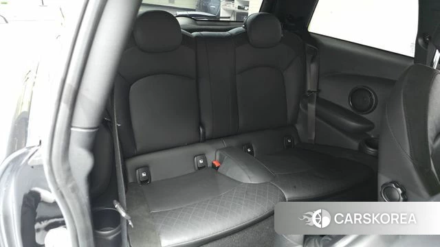 Mini Cooper Electric 2022 Черный из Кореи, фото 2