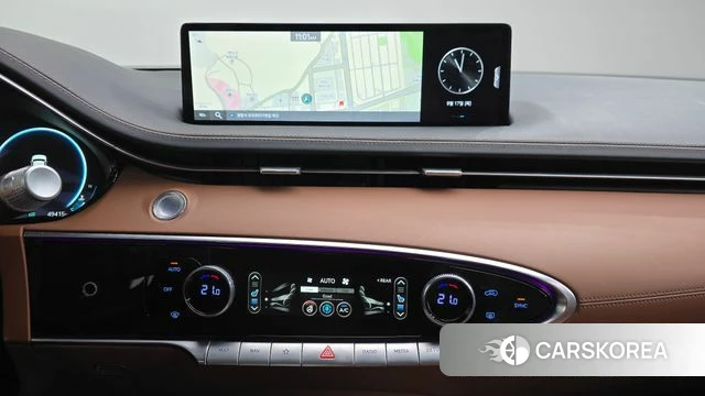 Genesis GV70 2024 Черный из Кореи, фото 2
