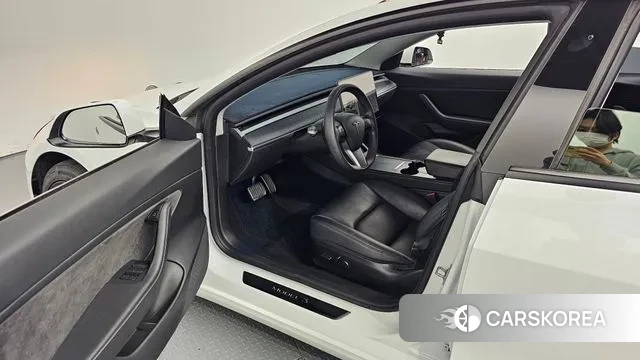 Tesla Model 3 2021 Белый из Кореи, фото 2