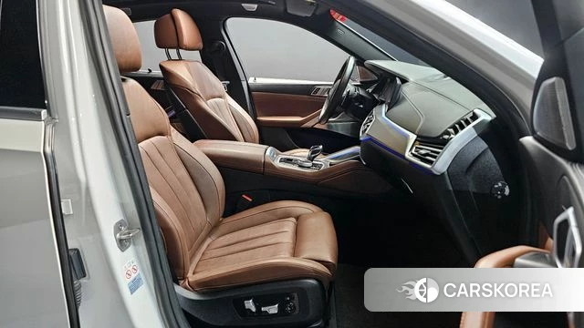 BMW X6 (G06) 2021 Белый из Кореи, фото 2