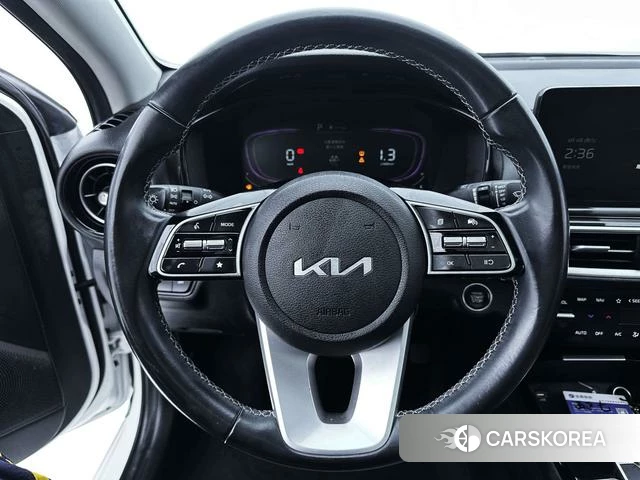 Kia K3 2023 Белый из Китая, фото 2