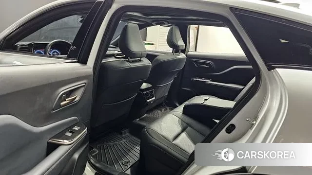 Toyota Crown Crossover 2024 Белый из Кореи, фото 2