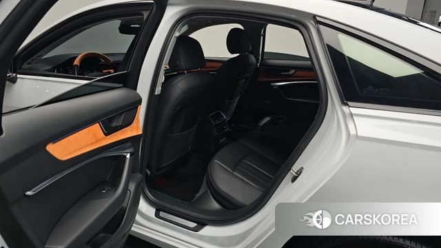 Audi A6 (C8) 2020 Белый из Кореи, фото 2