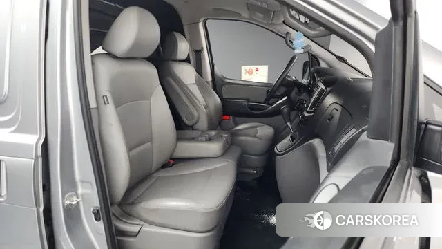 Hyundai The New Grand Starex 2019 Серебристо-серый из Кореи, фото 2
