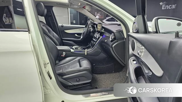 Mercedes-Benz GLC-Class X253 2018 Белый из Кореи, фото 2