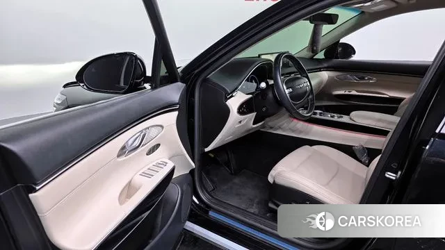 Genesis GV70 2024 Черный из Кореи, фото 2