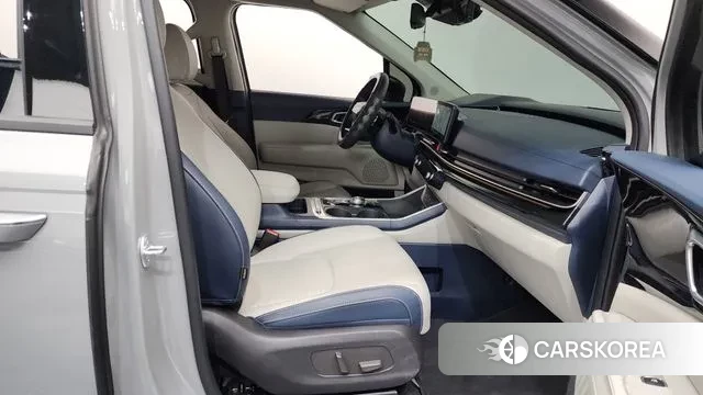 Kia The New Carnival 4th Generation 2025 Серебряный из Кореи, фото 2