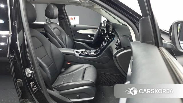 Mercedes-Benz GLC-Class X253 2018 Черный из Кореи, фото 2