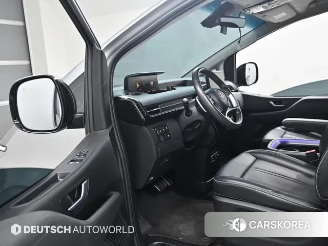 Hyundai Staria 2022 Серебристо-серый из Кореи, фото 2