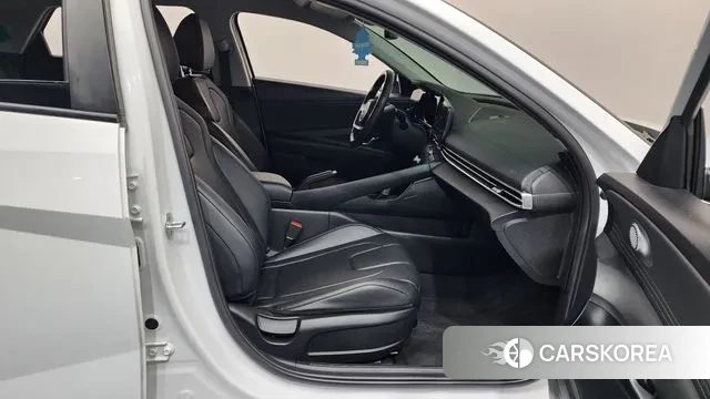 Hyundai Avante (CN7) 2021 Белый из Кореи, фото 2