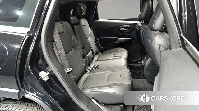 Jeep Cherokee (KL) 2022 Черный из Кореи, фото 2