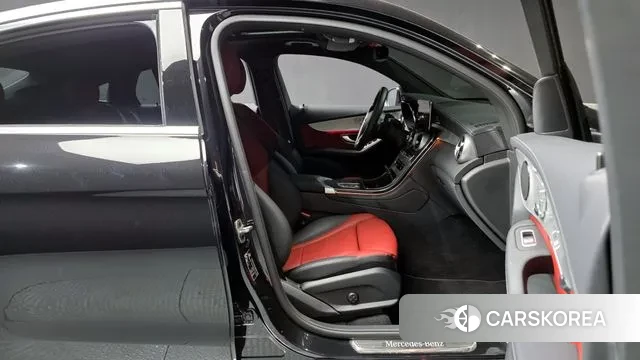 Mercedes-Benz GLC-Class X253 2023 Черный из Кореи, фото 2