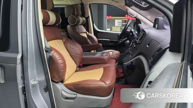 Hyundai The New Grand Starex 2018 Серебряный из Кореи, фото 2