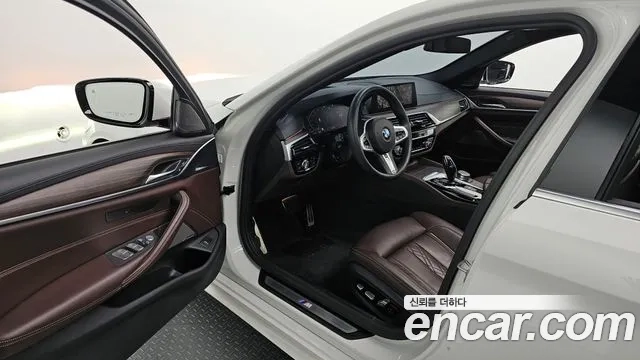 BMW 5 Series (G30) 2020 Белый из Кореи, фото 2