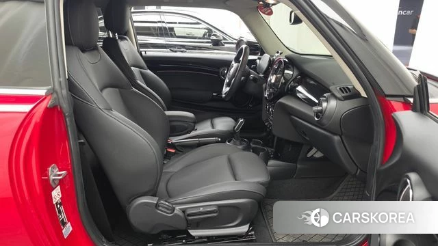 Mini Cooper 2024 Красный из Кореи, фото 2