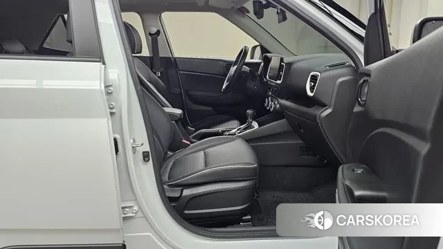 Hyundai Venue 2022 Белый из Кореи, фото 2