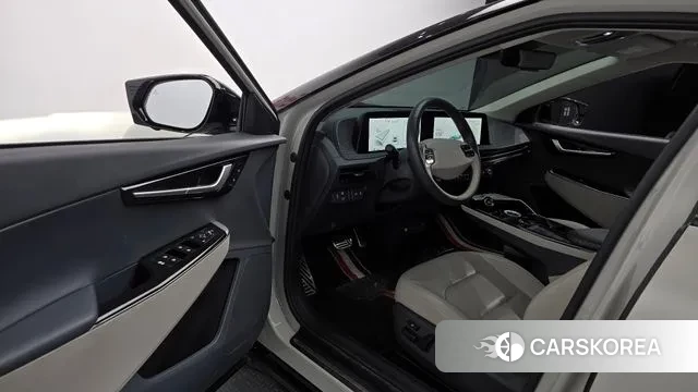 Kia EV6 2022 Белый из Кореи, фото 2