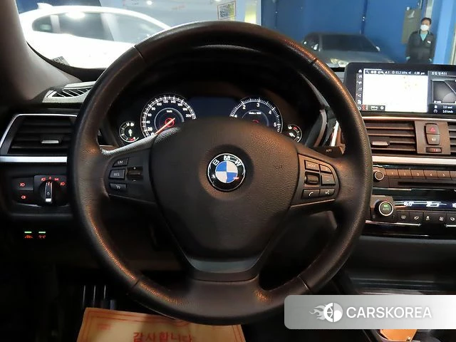 BMW 3 Series GT (F34) 2018 Белый из Кореи, фото 2