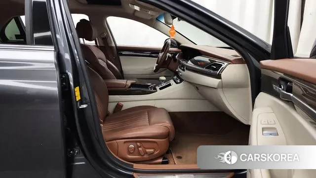 Genesis G90 2021 Серебристо-серый из Кореи, фото 2