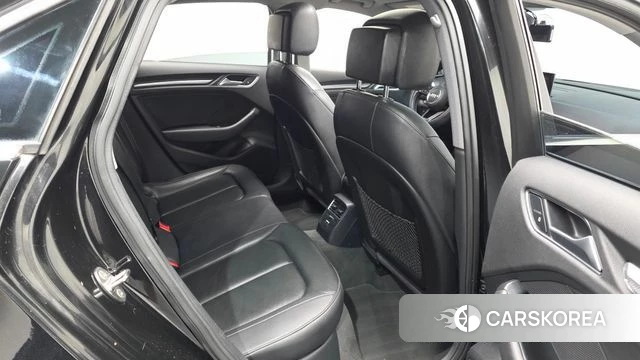 Audi New A3 2018 Черный из Кореи, фото 2