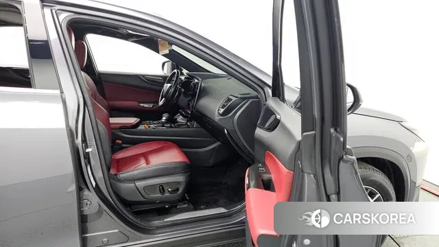 Lexus NX450h + 2nd generation 2022 Серый из Кореи, фото 2