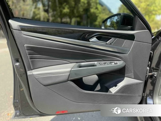 Volkswagen Passat 2021 Черный из Китая, фото 2