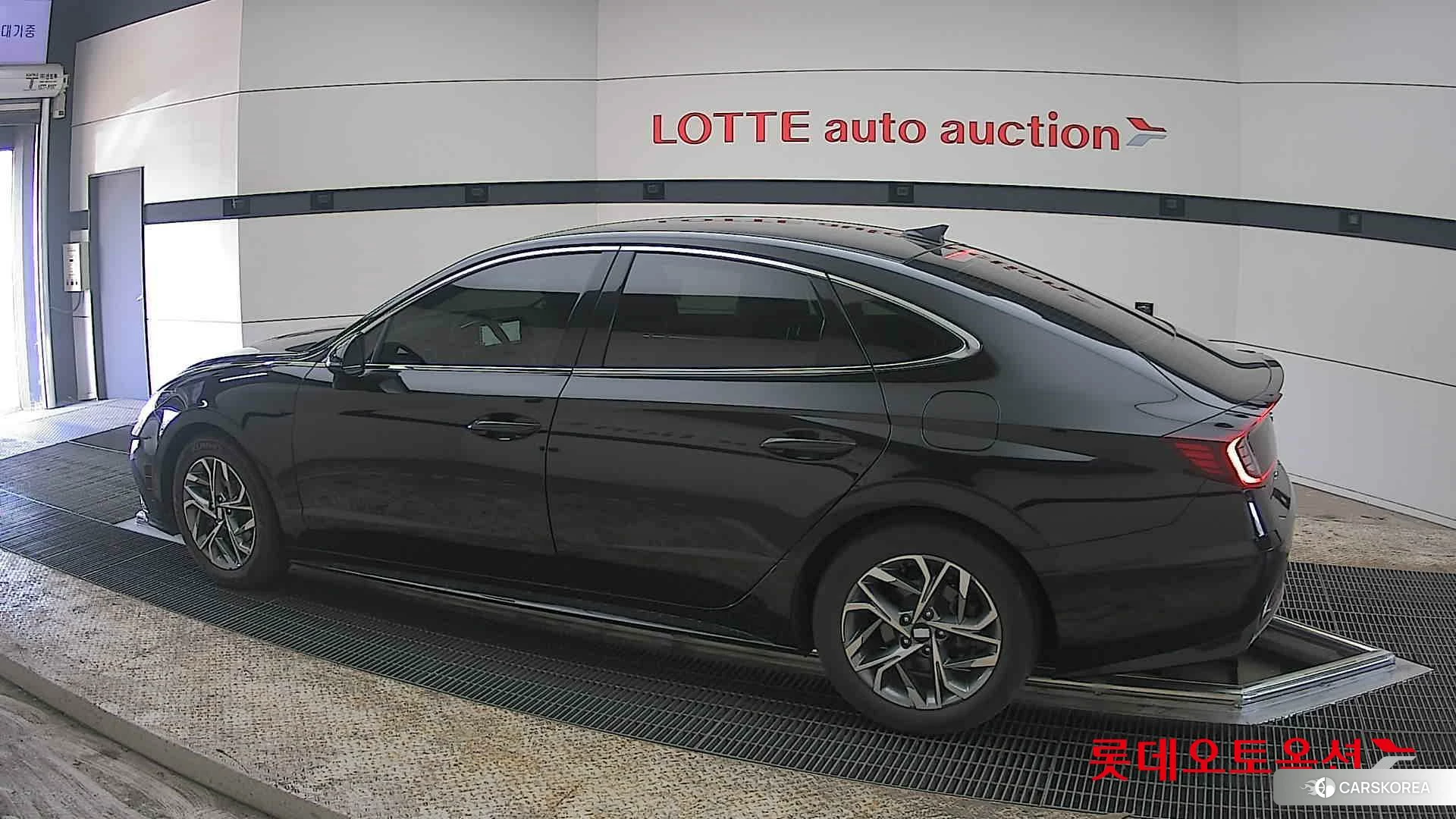 Hyundai Sonata 2022 Midnight Black Pearl из Кореи, фото 2