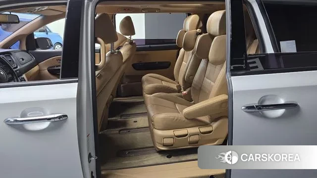 Kia The New Carnival 2018 Белый из Кореи, фото 2