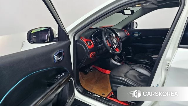 Jeep Compass 2nd Generation 2019 Белый из Кореи, фото 2