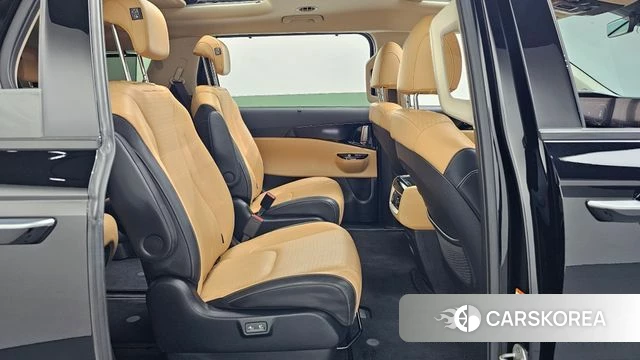 Kia Carnival 4th generation 2021 Черный из Кореи, фото 2