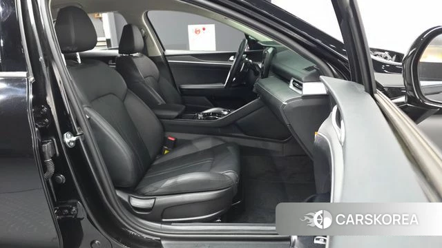 Kia K5 Hybrid 3rd Generation 2023 Черный из Кореи, фото 2