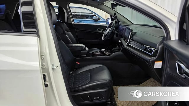 Kia Sportage 5th Generation Hybrid 2022 Белый из Кореи, фото 2