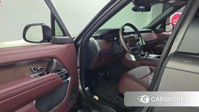 Land Rover Range Rover 5th Generation 2025 Коричневый из Кореи, фото 2