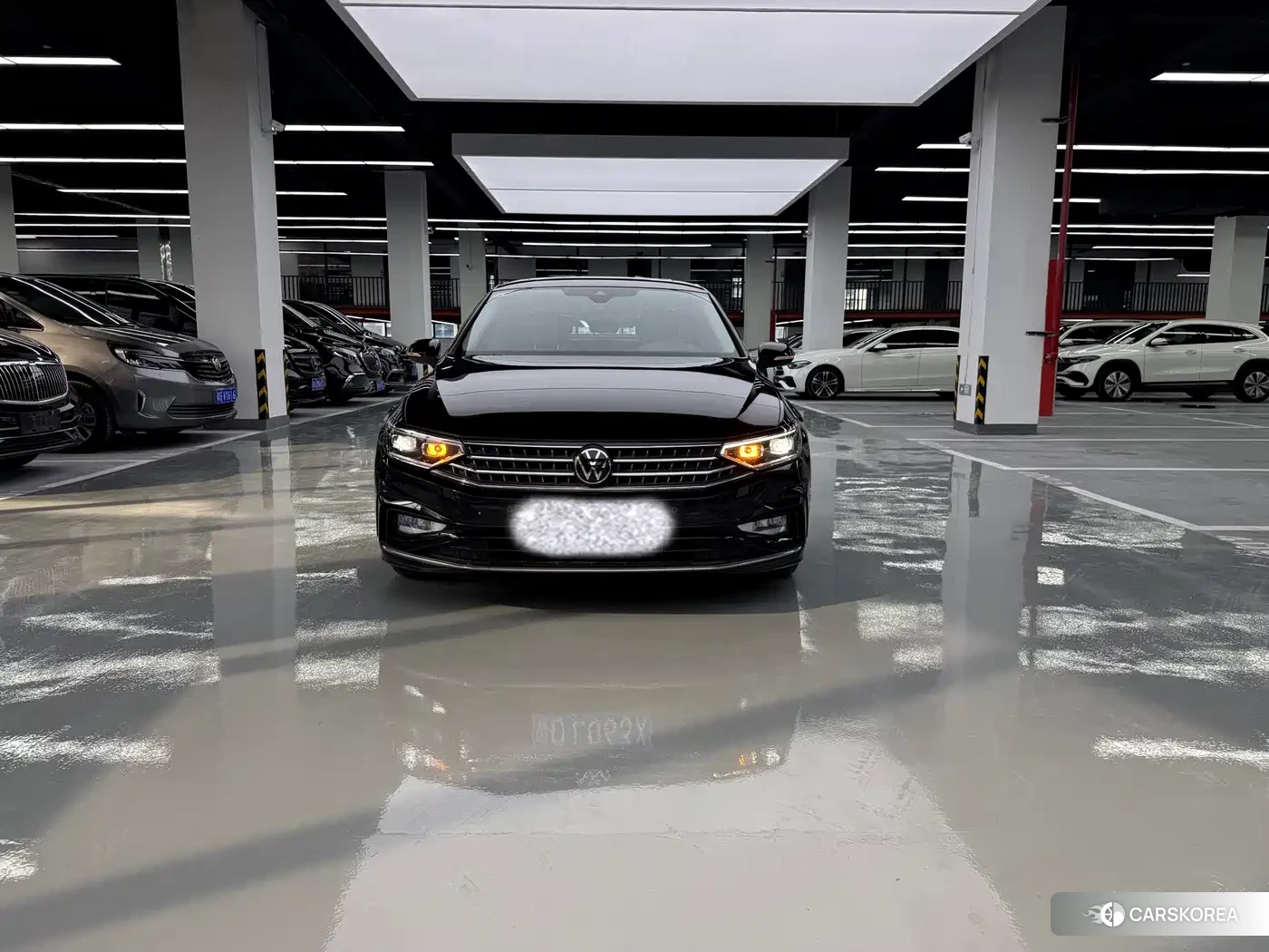 Volkswagen Magotan 2023 Черный из Китая, фото 2