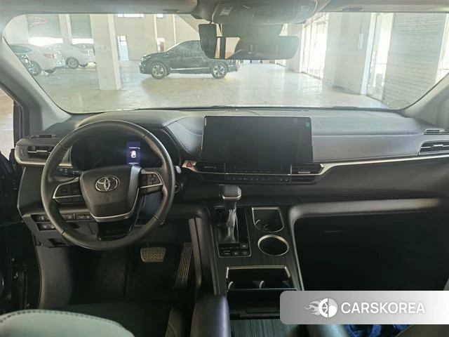 Toyota Saina 2025 Черный из Китая, фото 2