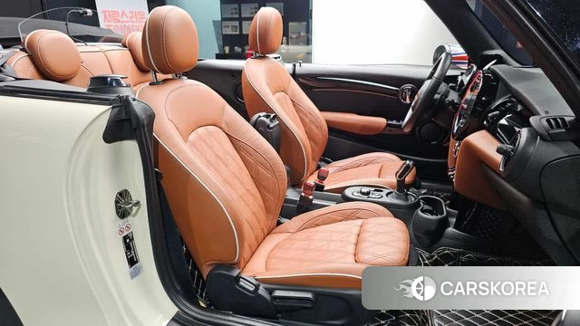 Mini Cooper S Convertible 2021 Жемчужный цвет из Кореи, фото 2