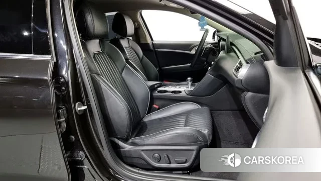 Genesis G70 2019 Черный из Кореи, фото 2