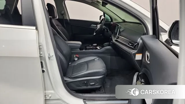 Kia Sportage 5th Generation Hybrid 2022 Белый из Кореи, фото 2