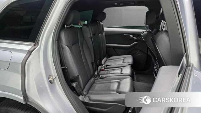 Audi Q7 (4M) 2021 Серебристо-серый из Кореи, фото 2