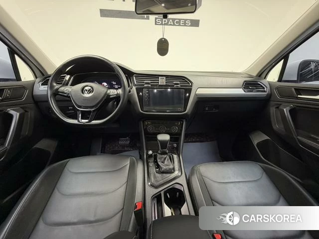 Volkswagen Tiguan L 2021 Белый из Китая, фото 2