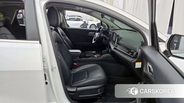 Kia Sportage 5th Generation Hybrid 2021 Белый из Кореи, фото 2