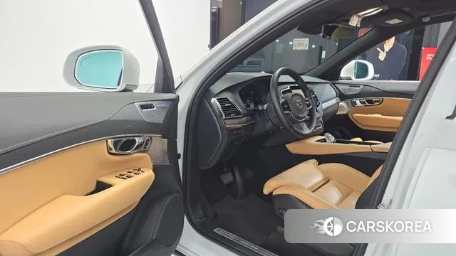 Volvo XC90 second Generation 2024 Белый из Кореи, фото 2