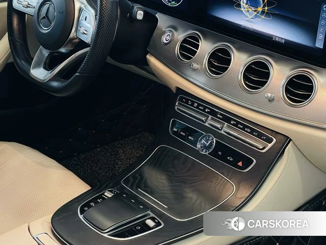 Mercedes-Benz E-class (imported) 2020 Темно-серый из Китая, фото 2
