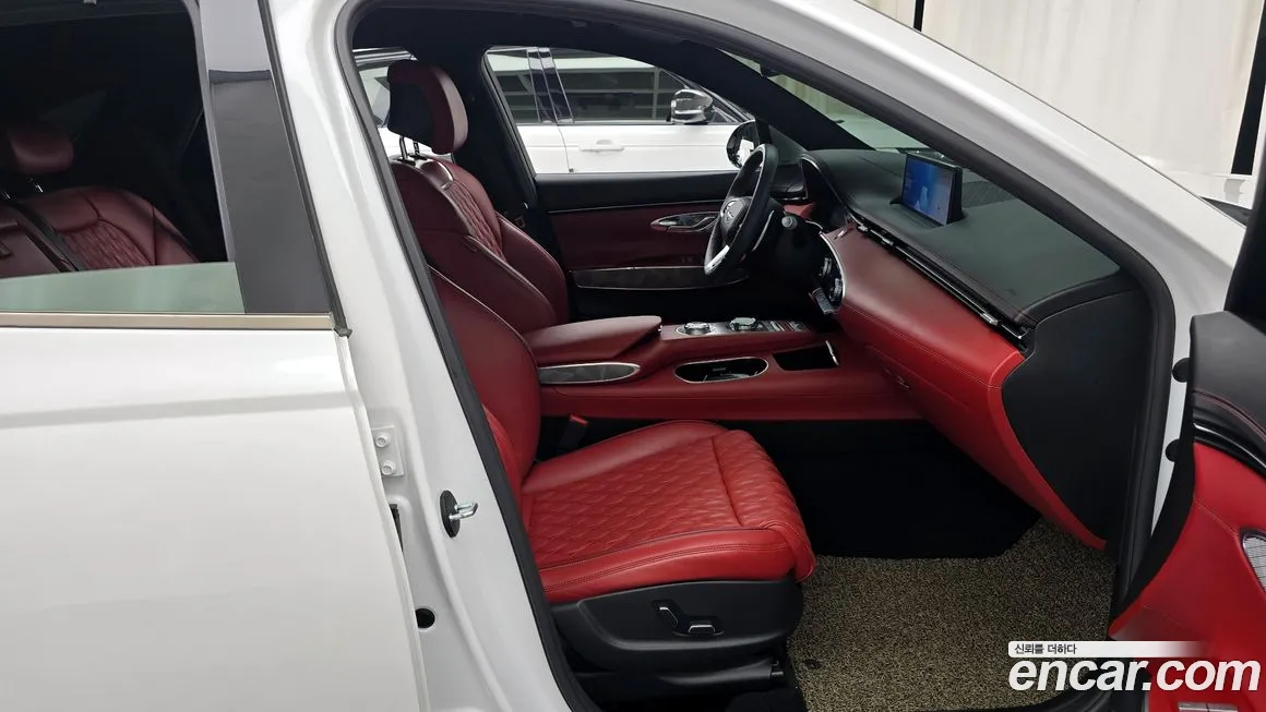 Genesis GV70 2021 Белый из Кореи, фото 2