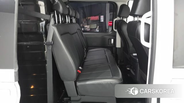Hyundai Staria 2022 Белый из Кореи, фото 2