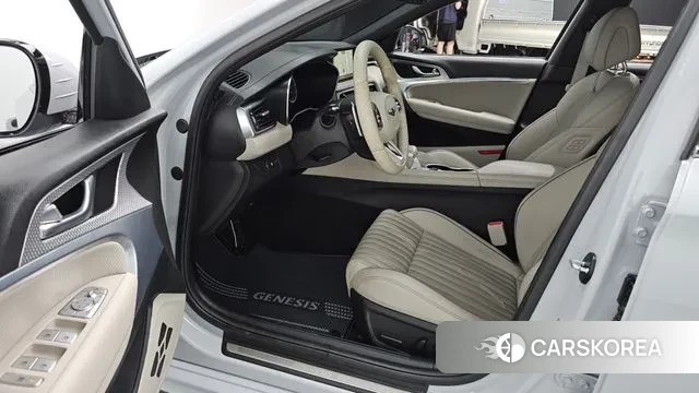 Genesis The New G70 2021 Серебристо-серый из Кореи, фото 2